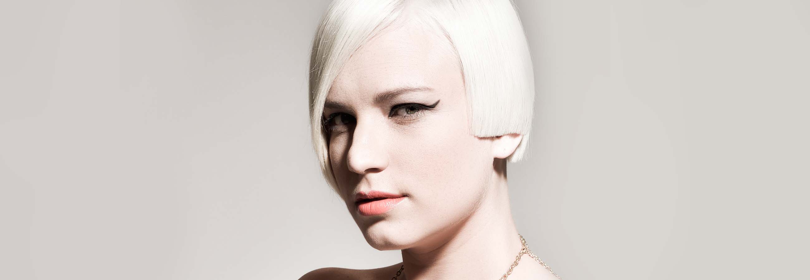 Asymmetrischer Bob mit konkaver Linie – Point-Cut