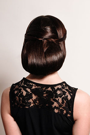 Beehive – Bienenkorb-Updo mit Toupier-Technik