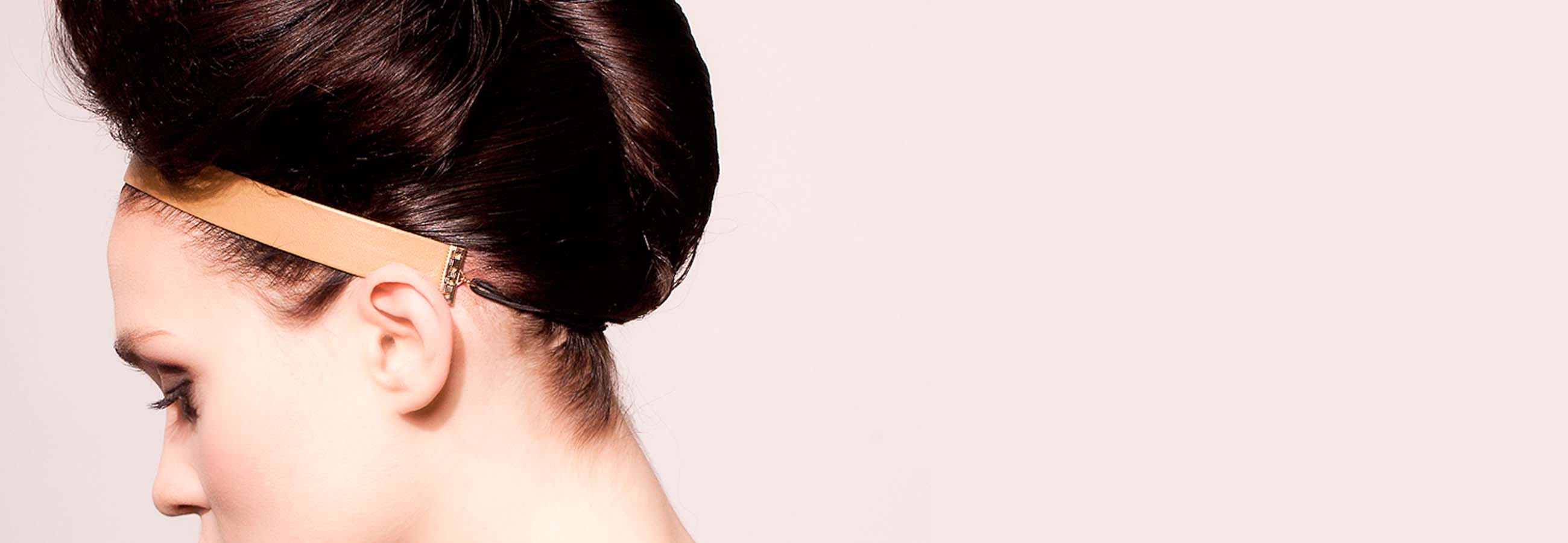 Highflow – hohe French Twist mit Haarband